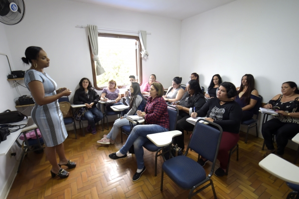 11 07 Assistência Social oferece curso de Cuidador de Idoso