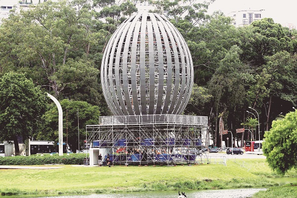 IBIRAPUERA GANHA OVO GIGANTE