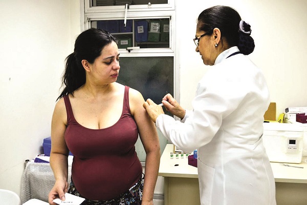 VACINAÇÃO_Rovena Rosa