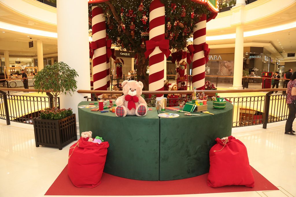 Natal Shopping Patio Higienopolis Tem Decoracao Com Carrossel De