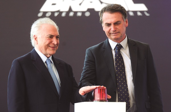 Bolsonaro diz que convidou Temer para chefe de missão brasileira no Líbano