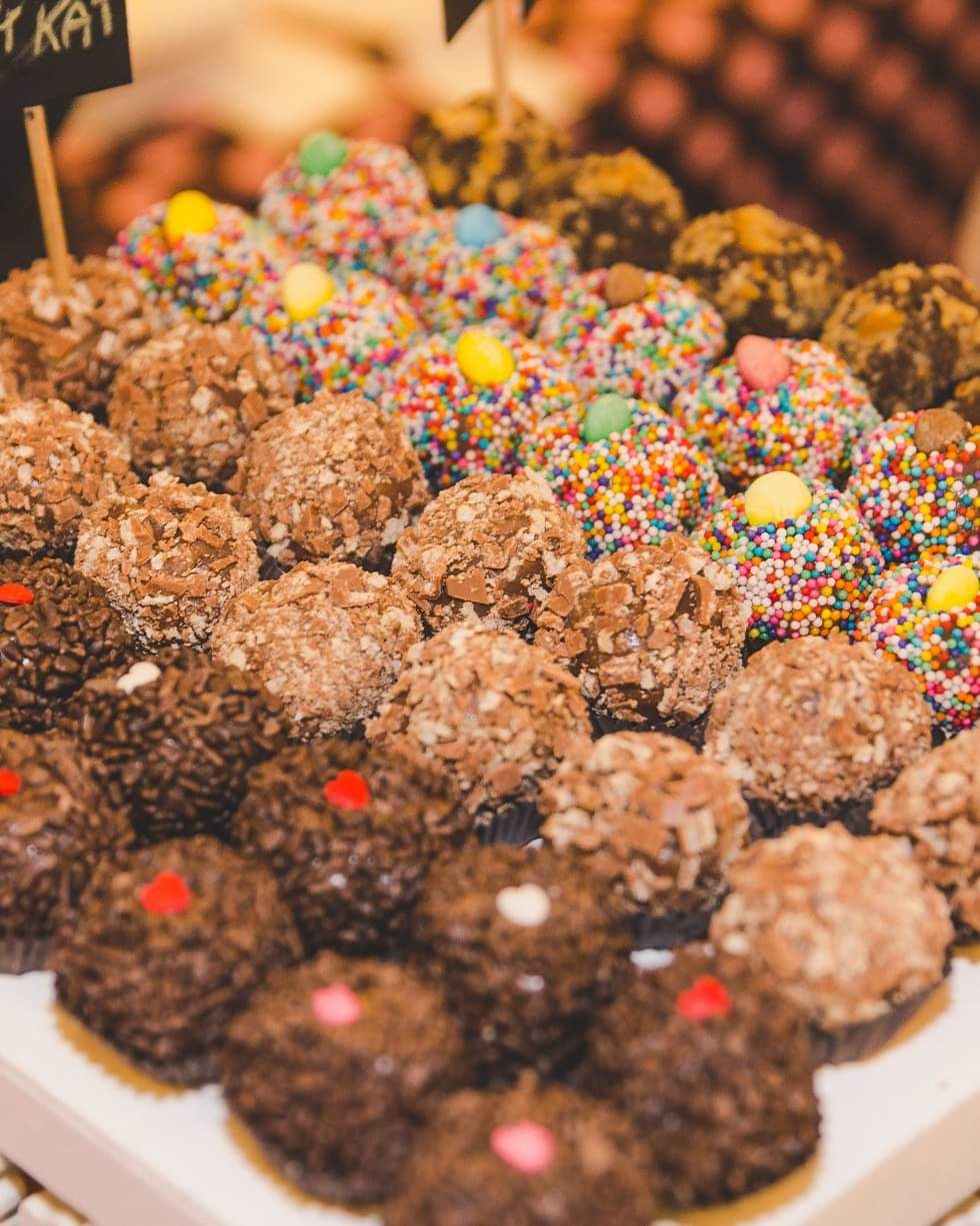 Avenida Paulista recebe 'Festival de Doces Temáticos de Halloween